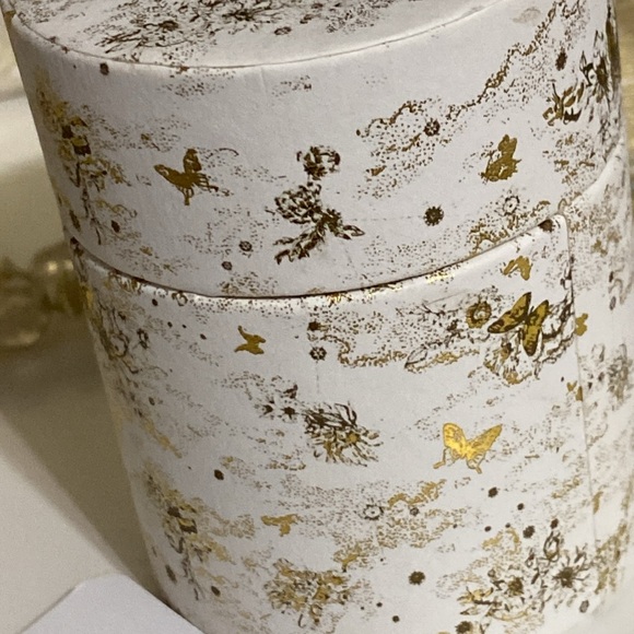 Dior Round Toile De Jouy Gift Box - Picture 5 of 7